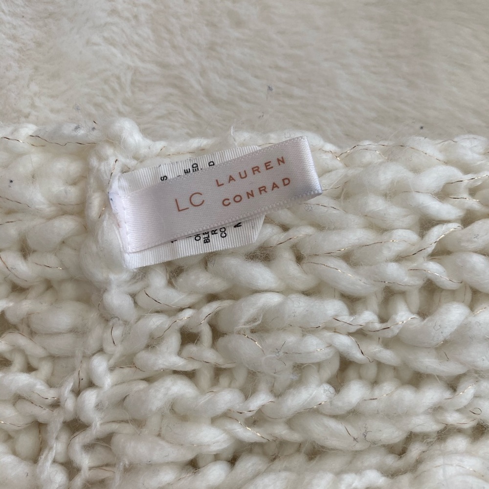 Lauren Conrad Infinity Knit Scarf NWOT